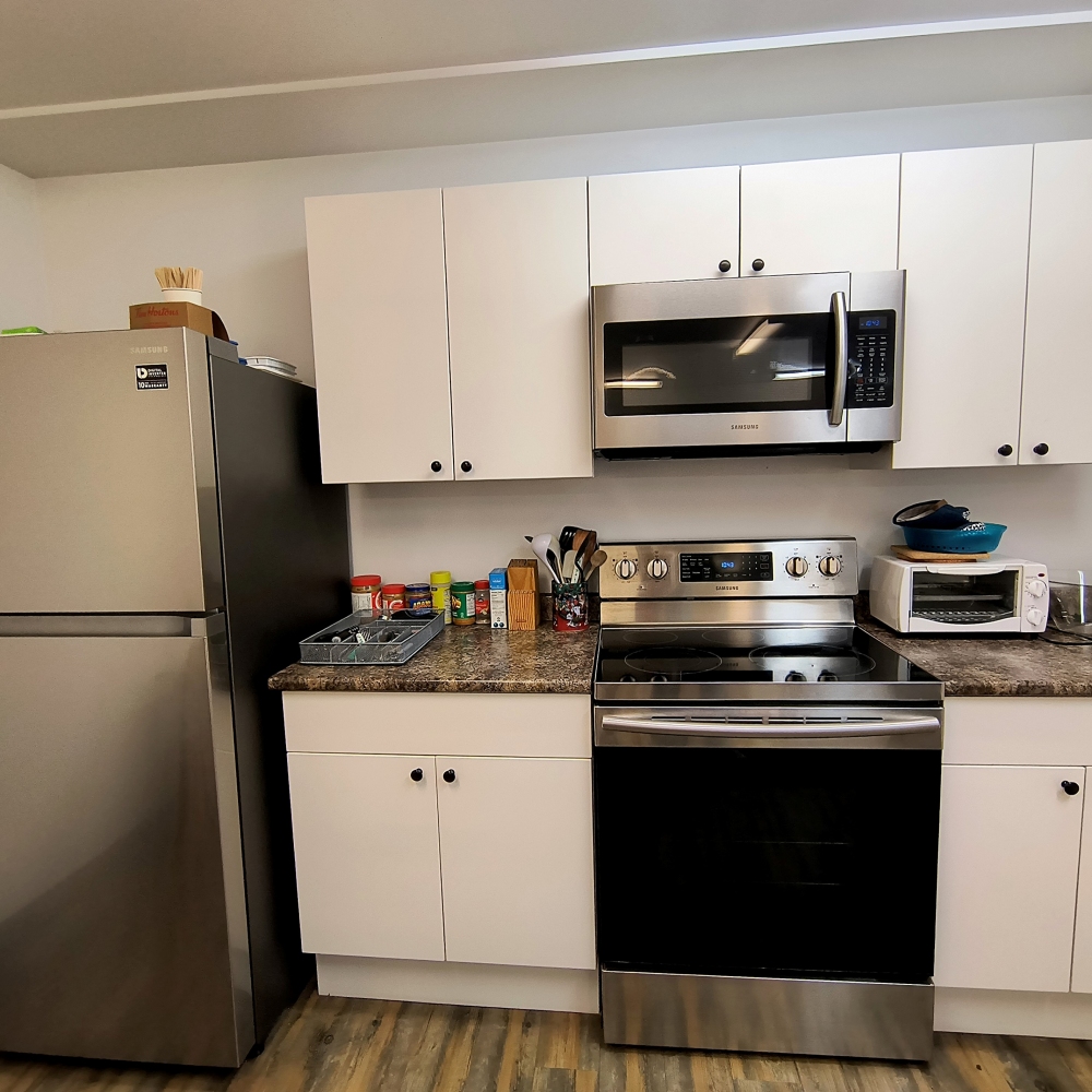 1_guest-kitchen-3
