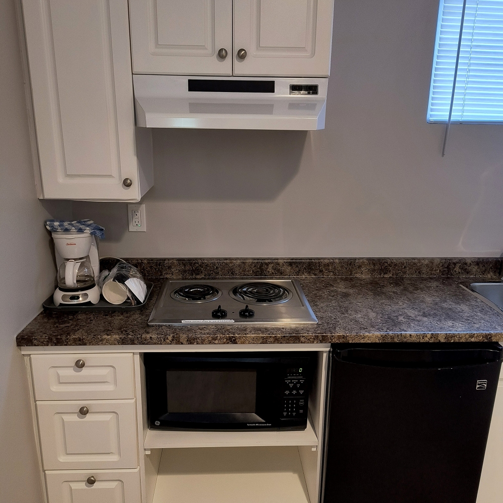 Queen-Kitchen-1